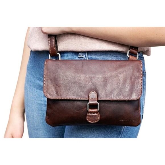 Jack Georges Voyager Wallet On A String distressed genuine leather crossbody bag - Picture 1 of 13